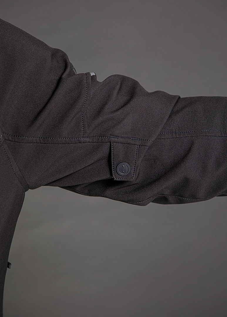 773x1080-BOLTON-detalle-arm-snap-adjustments